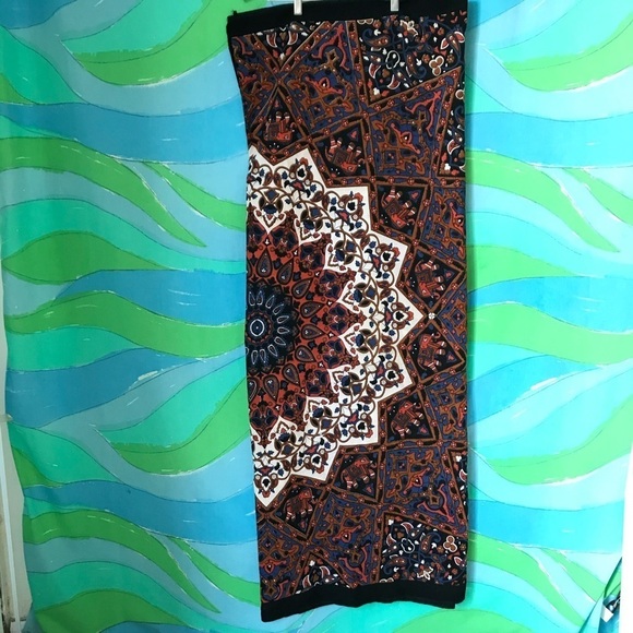 VINTAGE boho elephant mandala tapestry decor - Picture 5 of 6